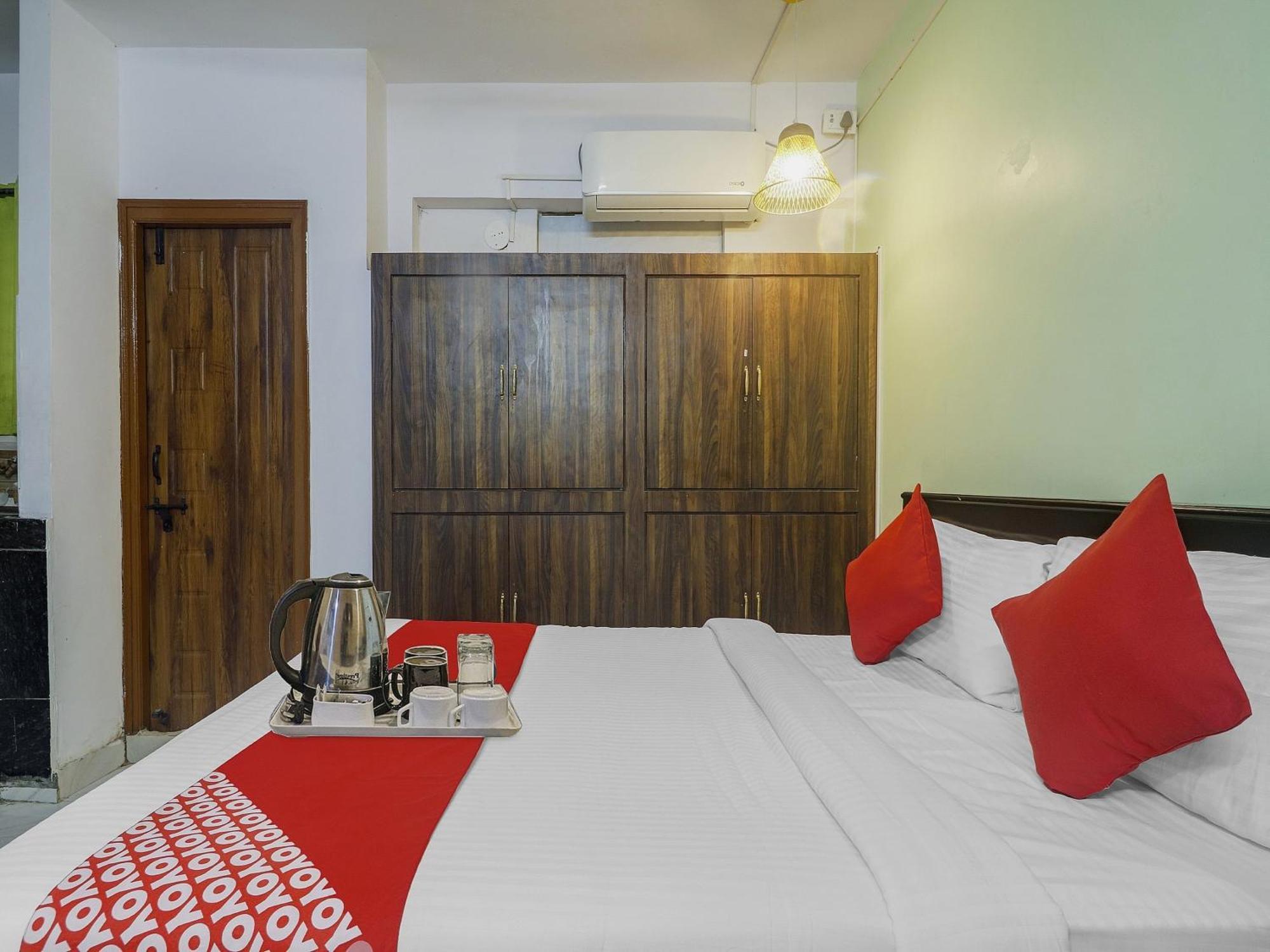 Hotel O Broholic Hotels Near Botanical Garden Hyderabad Exterior foto